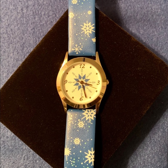 Blue Snowflake watch - Picture 2 of 3